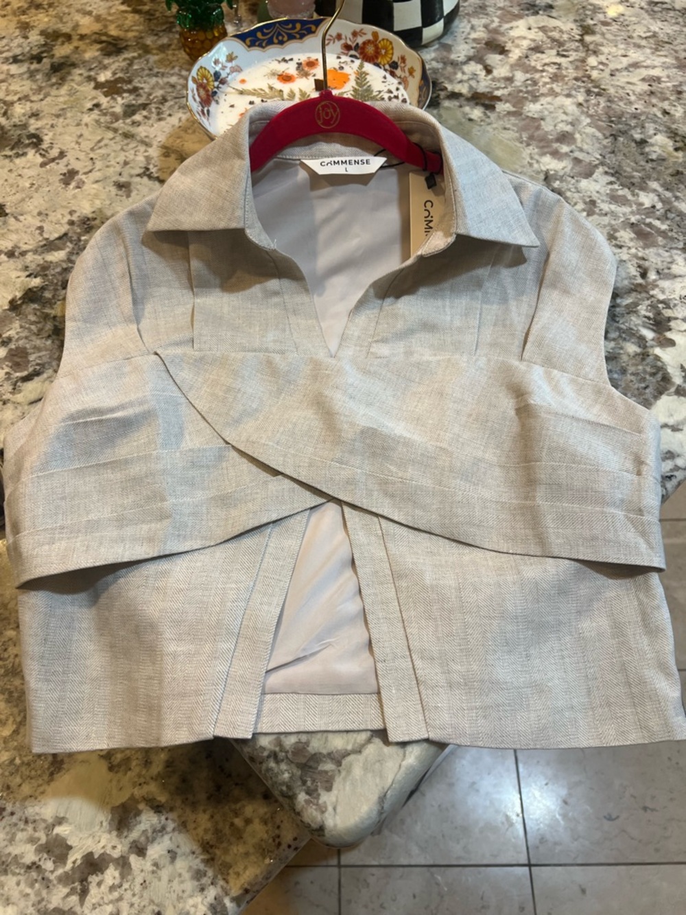 Commence NWT Sleeveless Cross-Front Crop Top - Picture 8 of 12